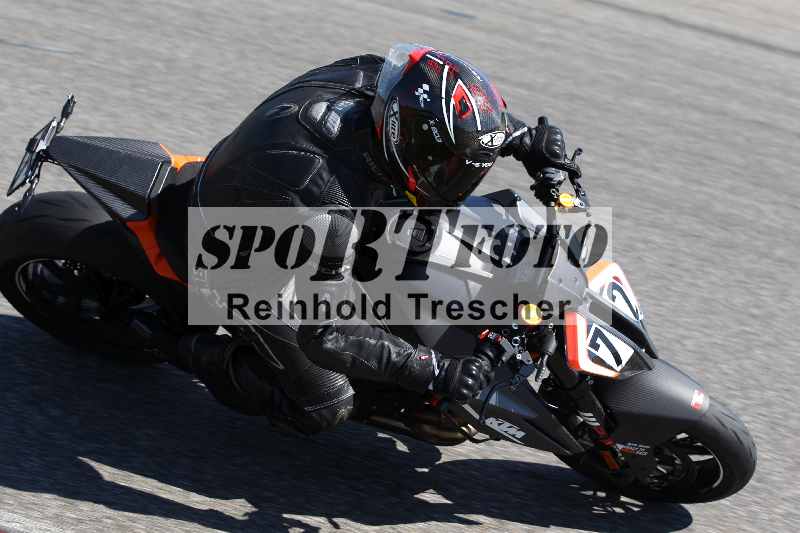 /43 08.08.2025 Discover the Bike ADR/Race 3 rot/72